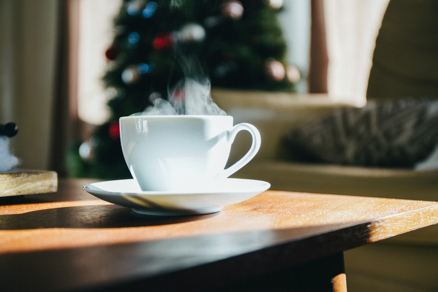 Minimalist Home Accents That Bring Hygge Indoors