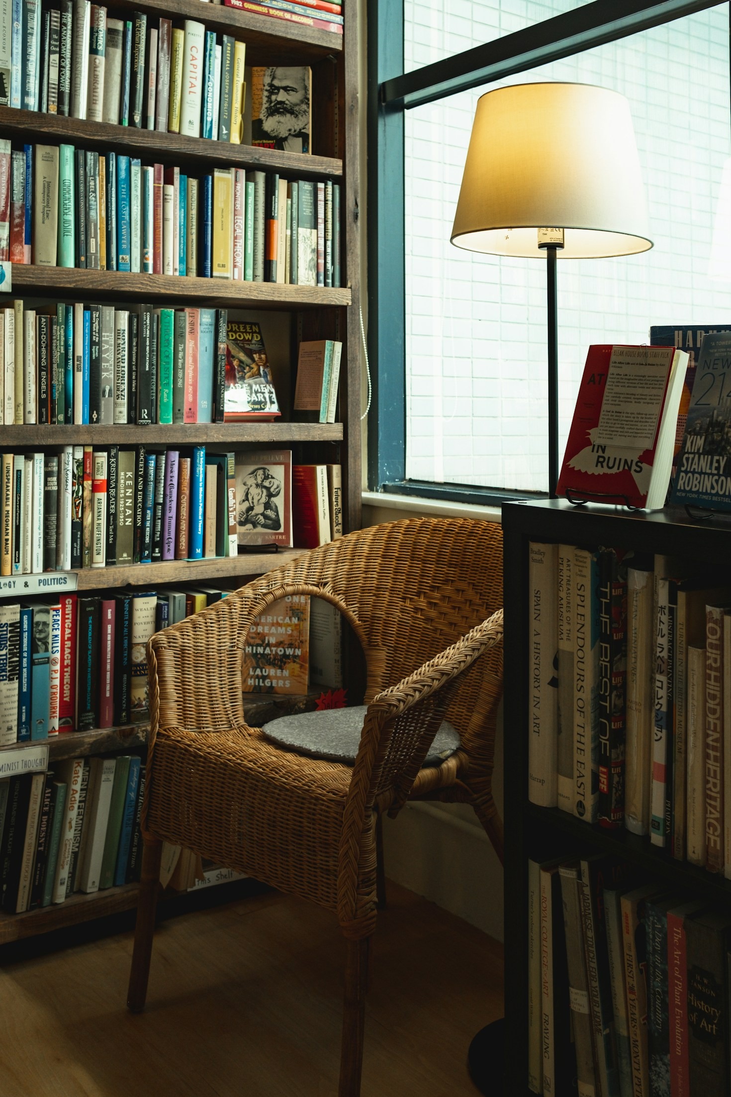 Heartfelt Host Gifts That Celebrate Everyday Warmth